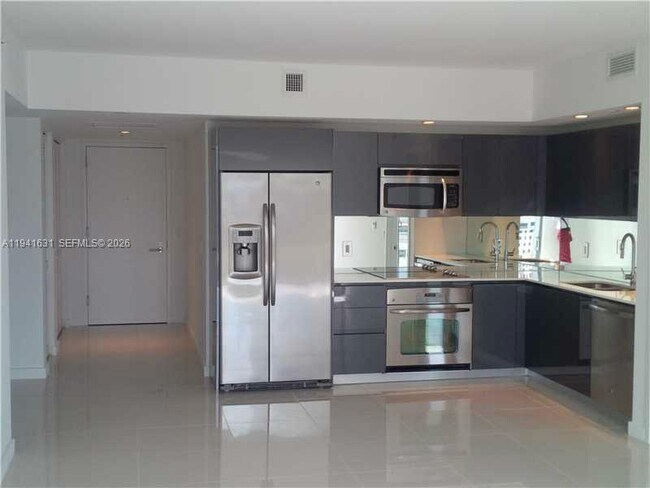 Building Photo - 31 SE 6th St