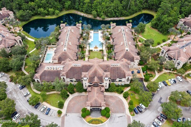 Building Photo - 945 Registry Blvd