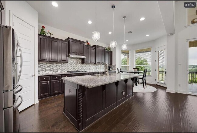 Building Photo - 4208 Bonanza Dr
