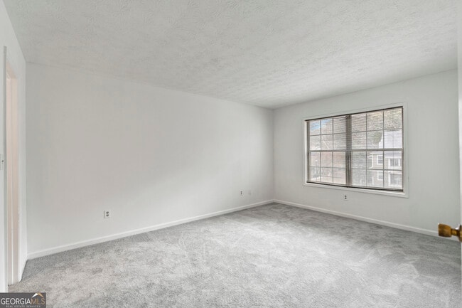 Building Photo - 6449 Pinebark Way