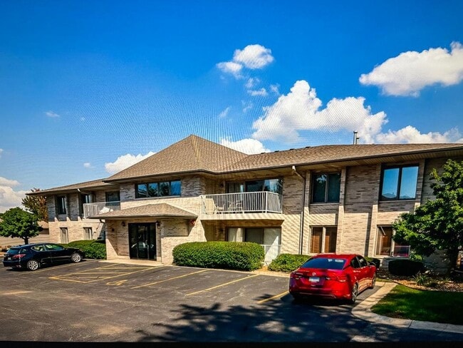 Building Photo - 1061 Ashley Ct N