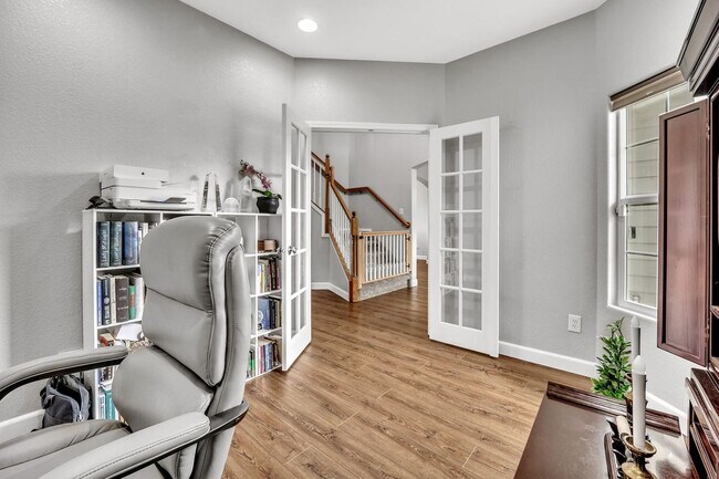 Building Photo - 9811 Carrington Dr