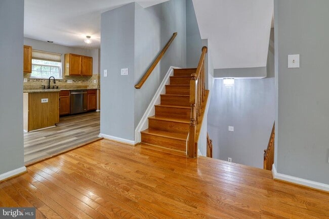 Building Photo - 30 Flaxleaf Ct