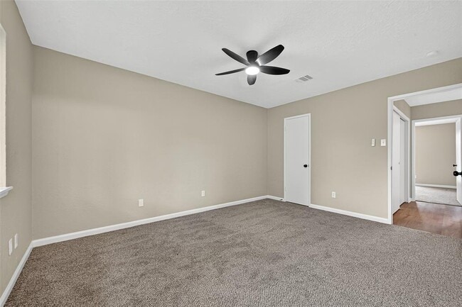 Building Photo - 17518 Autumn Hills Dr