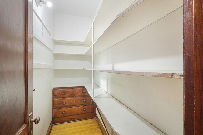 Building Photo - 3112 N Davlin Ct
