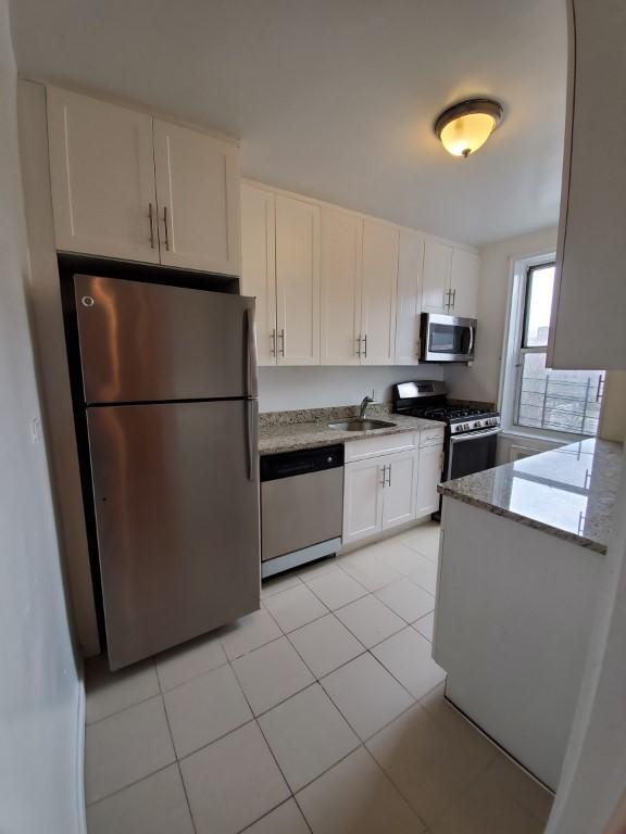 Building Photo - 3 bedroom in Forest Hills NY 11375