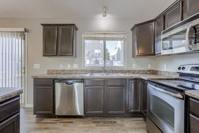 Building Photo - Arbor Gate 3 Bedroom!!