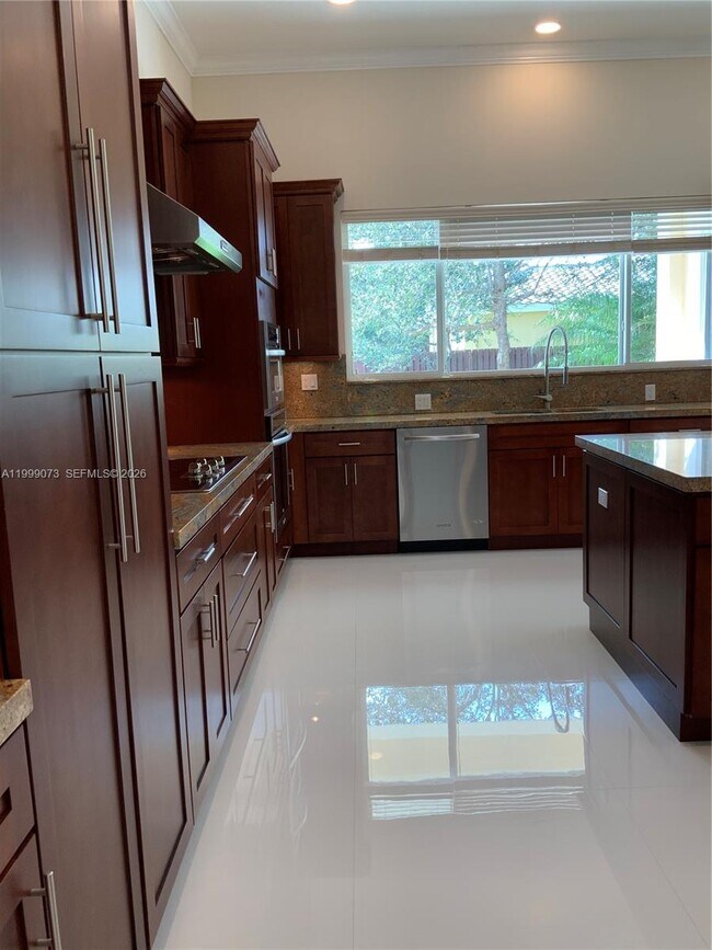 Building Photo - 12308 SW 94th Pl