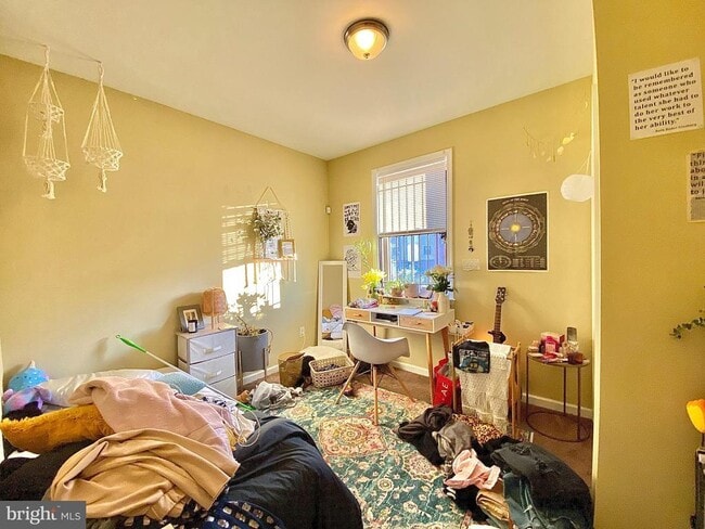 Building Photo - 1618 Page St