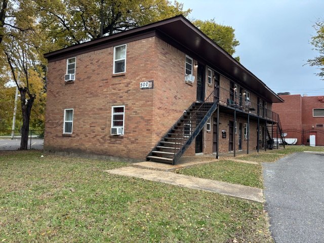 Building Photo - 500 Simpson Ave