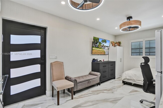 Building Photo - 6761 Allen St