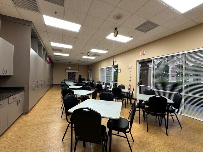 Building Photo - 3458 Chessington St