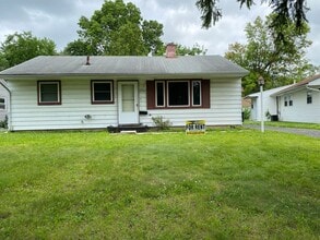 Building Photo - 3 Bedroom Ranch in Eastmoor