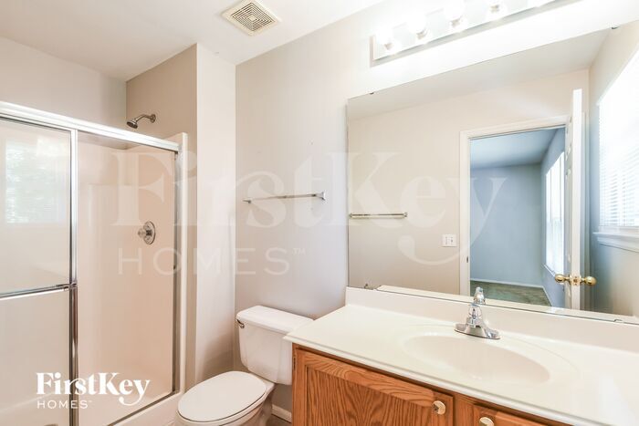 Building Photo - 1099 Reddington Timbers Dr