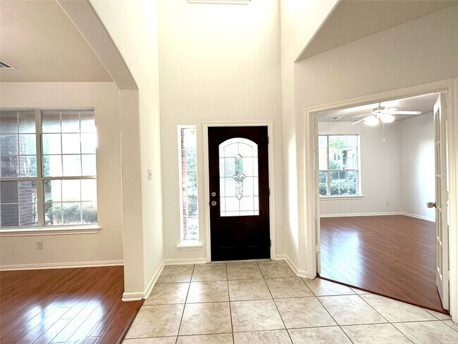 Building Photo - 46 S April Mist Cir