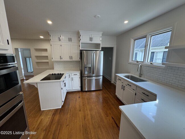 Building Photo - 2904 Riedling Dr