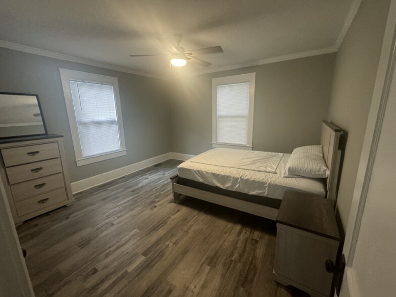 Building Photo - 103 Walker St