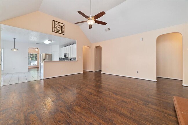 Building Photo - 22531 Heather Way Ct