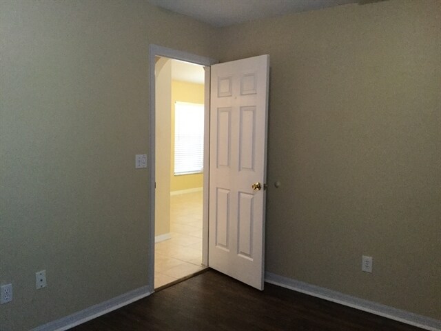 Building Photo - 832 Forestwood Dr