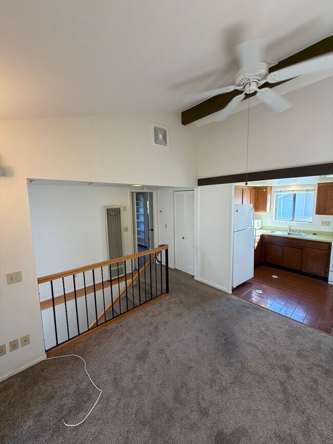 Building Photo - 227 Jesmary Ln