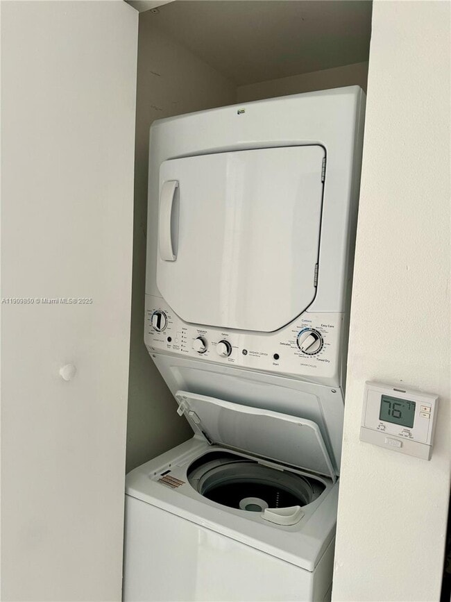 Building Photo - 18800 NE 29th Ave