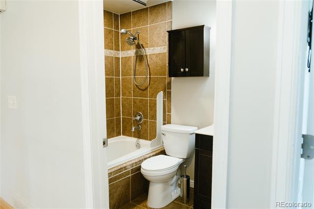 Building Photo - 11765 Ash Dr