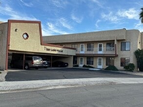 Building Photo - 1 BR 2Ba Condo across Colorado River, pool,spa,gated entry-All Appliances included