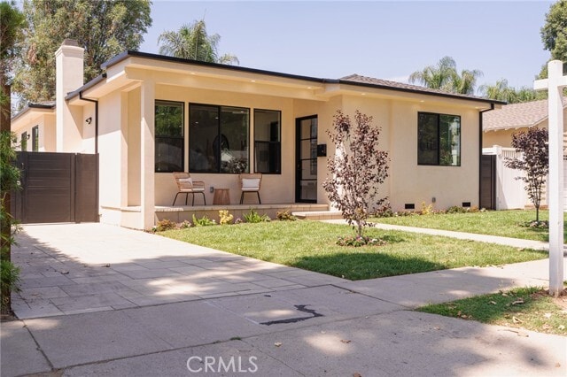 Building Photo - 5817 Cantaloupe Ave