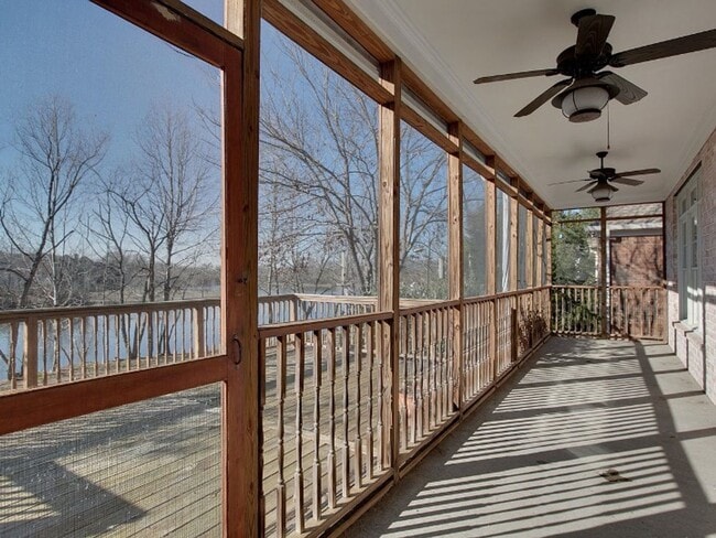 Building Photo - Coming soon! One level living in Franklin-Willow Springs