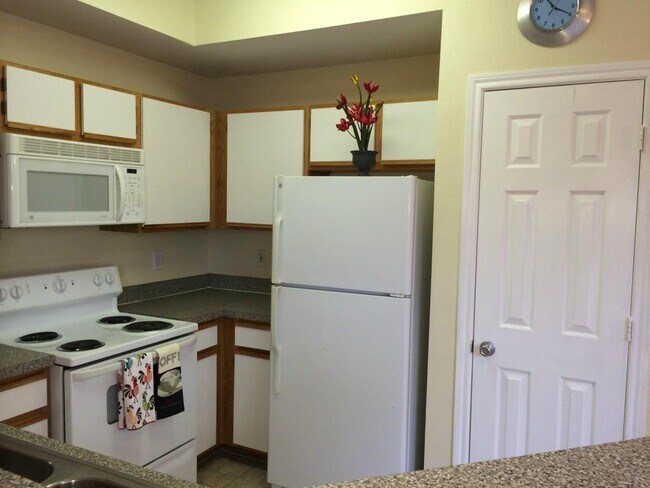 Building Photo - 2320 Gracy Farms Ln
