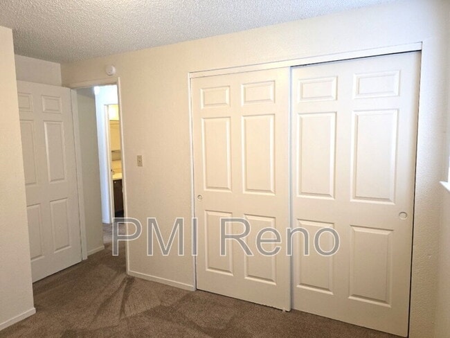 Building Photo - 6745 Peppermint Dr