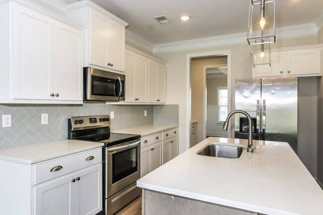 Building Photo - 6054 Bakerville Ln