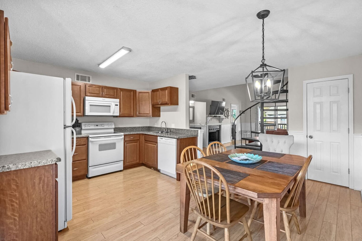 Building Photo - 2535 Great Scott Dr