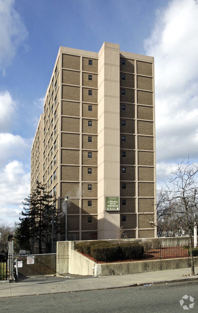 Primary Photo - Arlington House Apartments