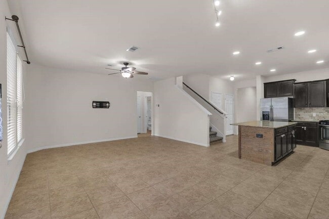 Building Photo - 19239 Midnight Glen Dr