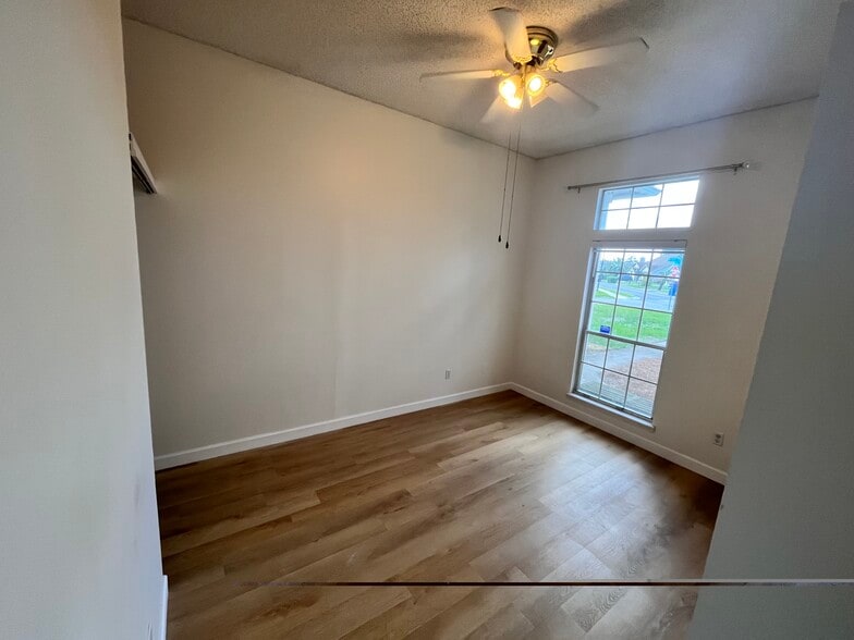 Bedroom 3 - 12324 Casheros Cove Dr S