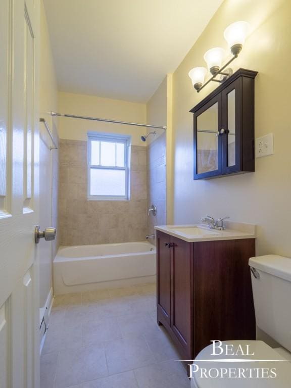 Building Photo - 1 bedroom in CHICAGO IL 60657