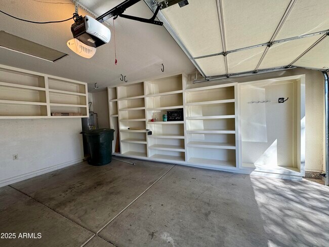 Building Photo - 15626 N 50th St