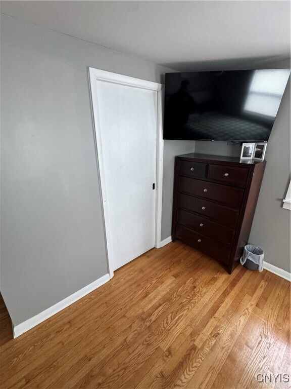 Building Photo - 9646 River Rd