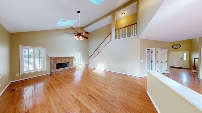 Building Photo - 43799 Abbott Pl