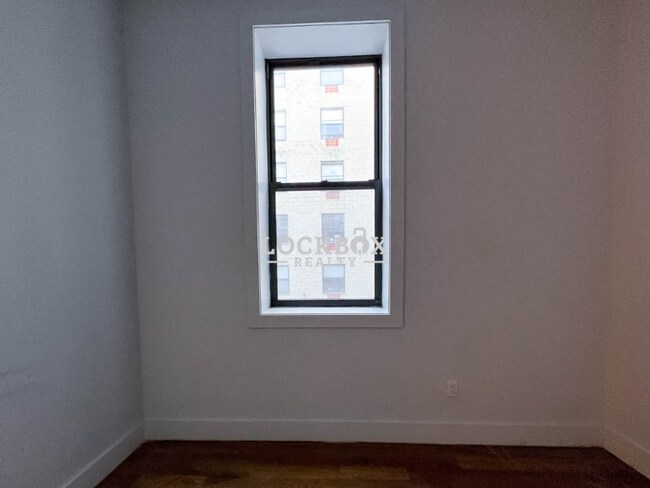 Building Photo - 1337 Gates Ave