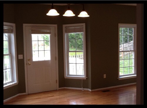 Building Photo - 2 Forest Lake Dr