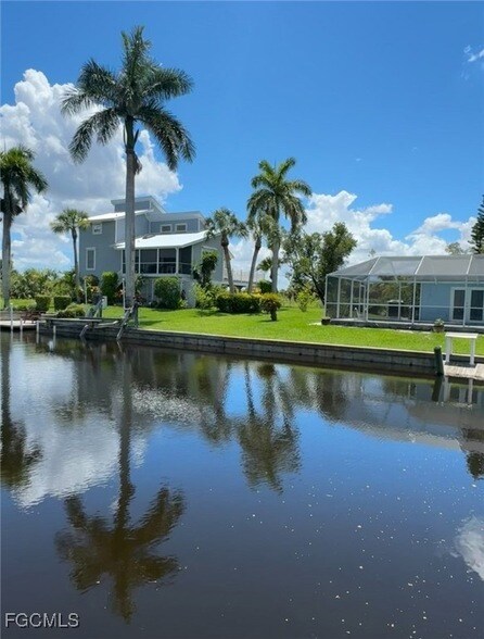 Primary Photo - 2241 Club House Rd