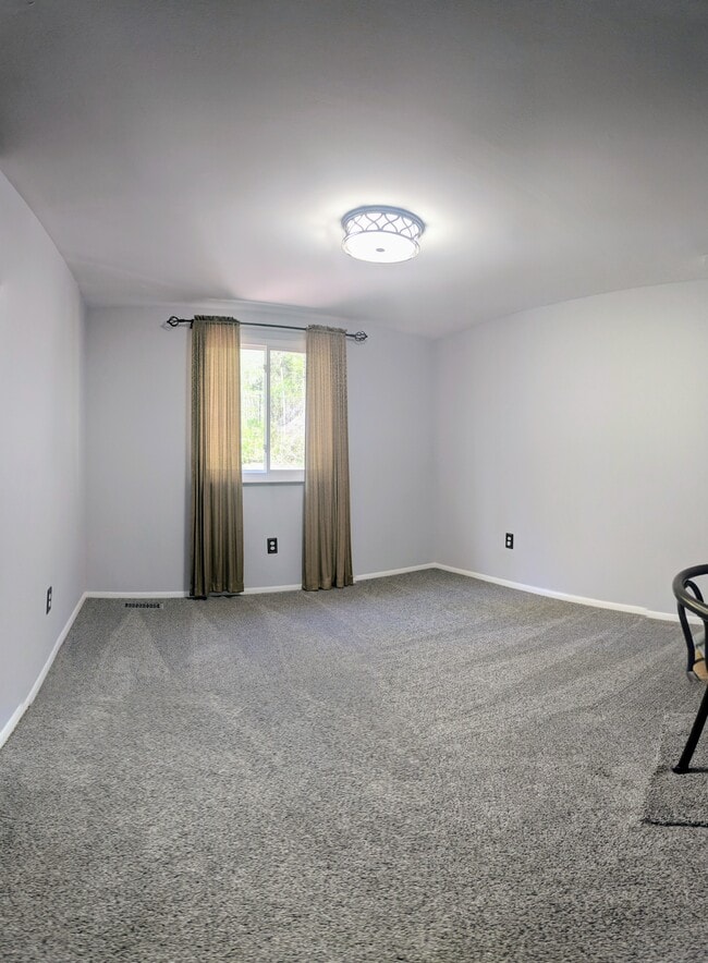 Building Photo - 5395 Harbor Ct Dr