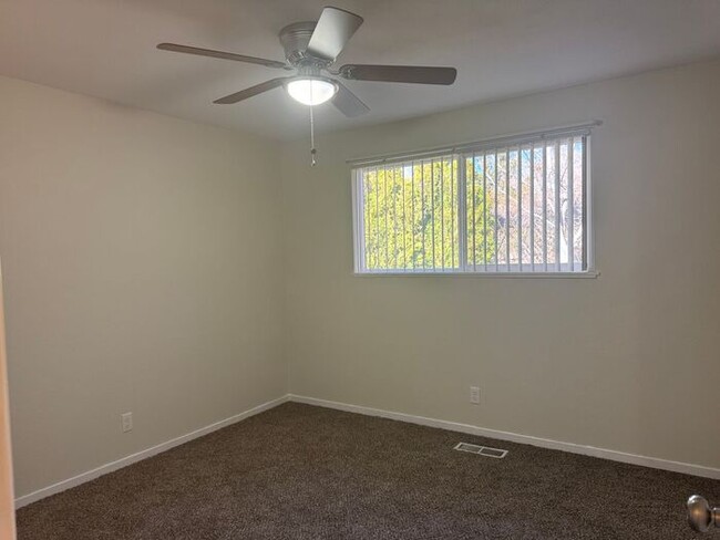 Building Photo - Your Dream Rental Home Awaits in Sparks!