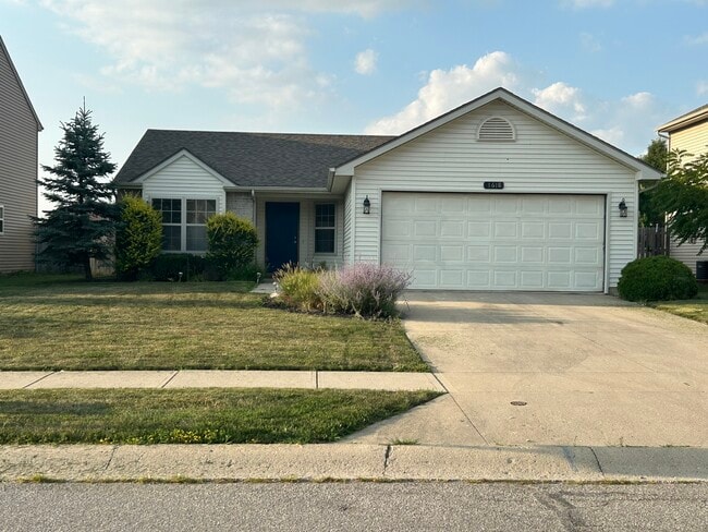 Primary Photo - 1618 Bear Claw Ln