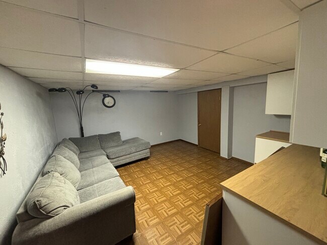 Building Photo - 4052 S Brust Ave