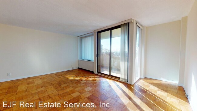 Building Photo - 429 N St SW