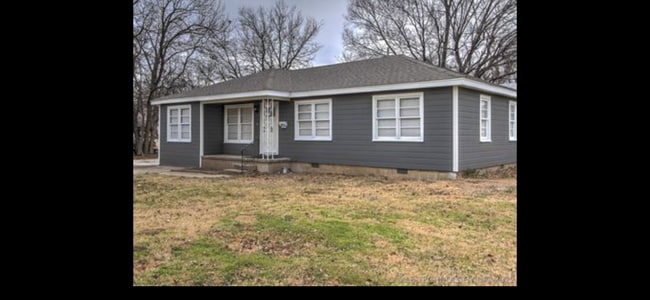 Building Photo - 3 bed 1 bath Sapulpa