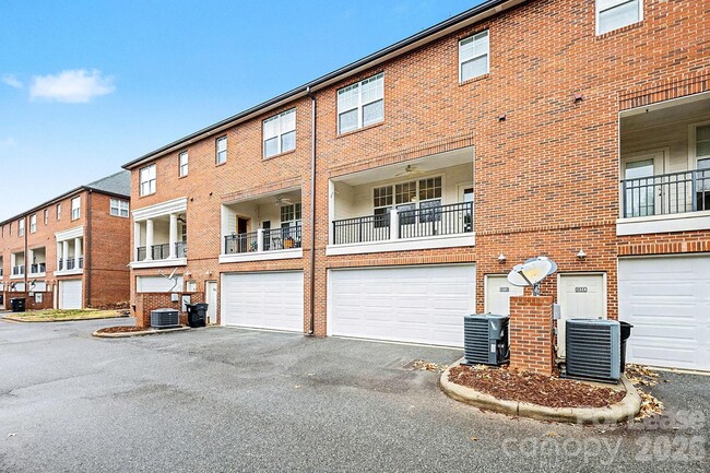 Building Photo - 103 Steinbeck Wy